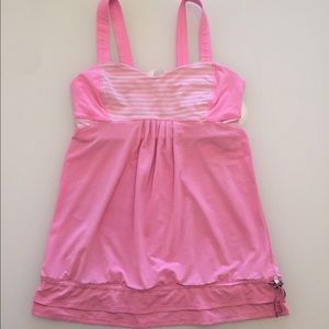 Lululemon ‘back on track’ athletica tank top